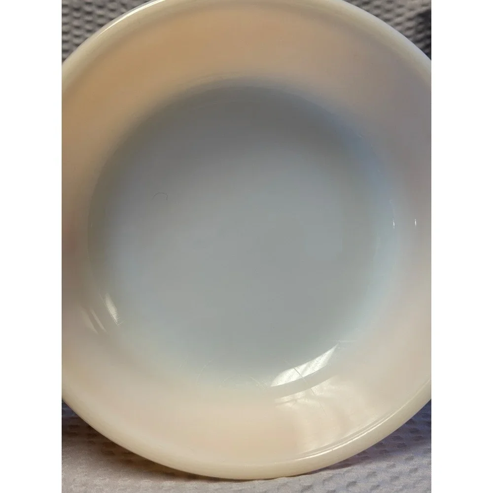 Vintage Anchor Hocking Fire King Peach Luster 1.5 Qt. #447 Casserole Dish‎ EUC